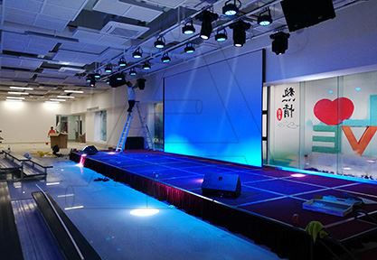 foldable stage 